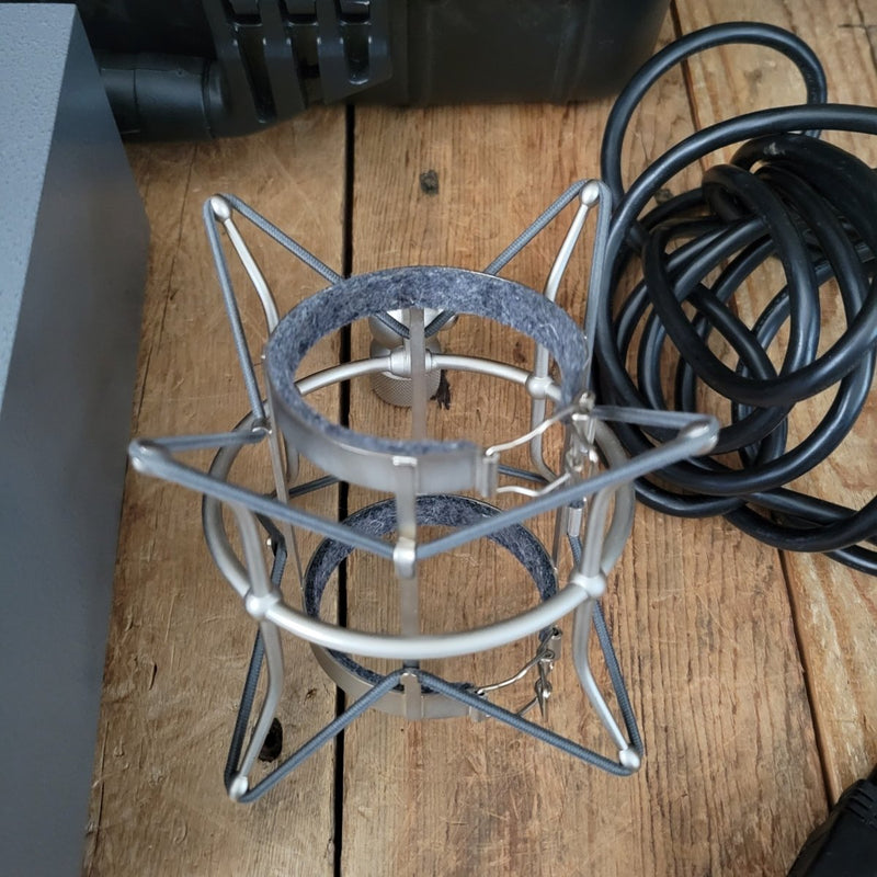 SOLD - Flea Microphones 47 Next Large Diaphragm Condenser Mic - Mahar's Vintage Guitars