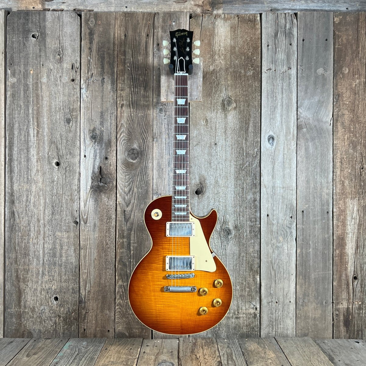 SOLD - Gibson 2018 Historic Les Paul Standard R9 Royal Ice Tea - Mahar's Vintage Guitars