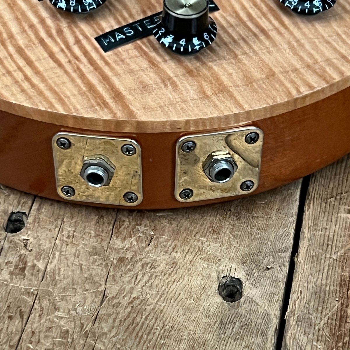 SOLD - Gibson Custom Shop Prototype Roadworn Les Paul Acoustic 2006 Natural Flame - Mahar's Vintage Guitars
