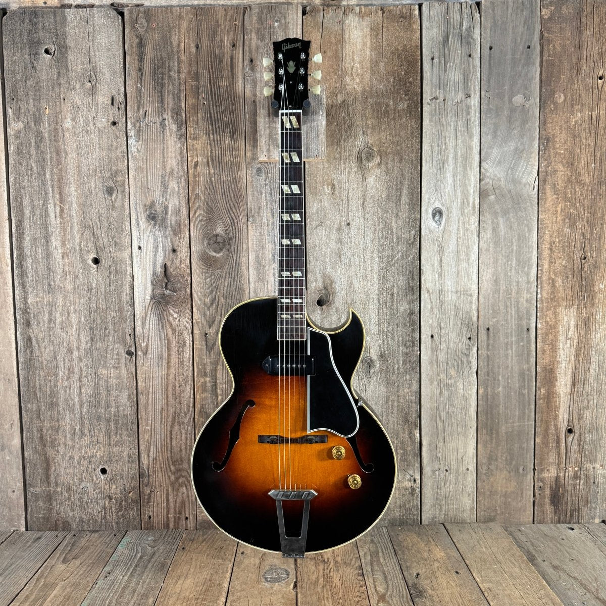 SOLD - Gibson ES - 175 1953 Sunburst - Mahar's Vintage Guitars