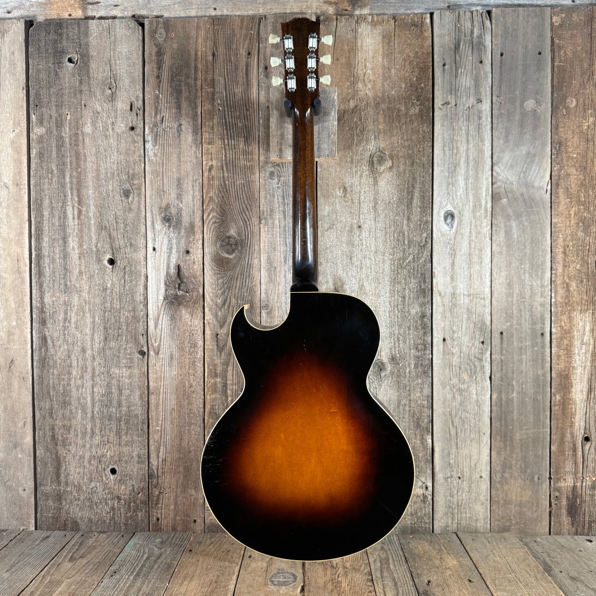 SOLD - Gibson ES - 175 1953 Sunburst - Mahar's Vintage Guitars