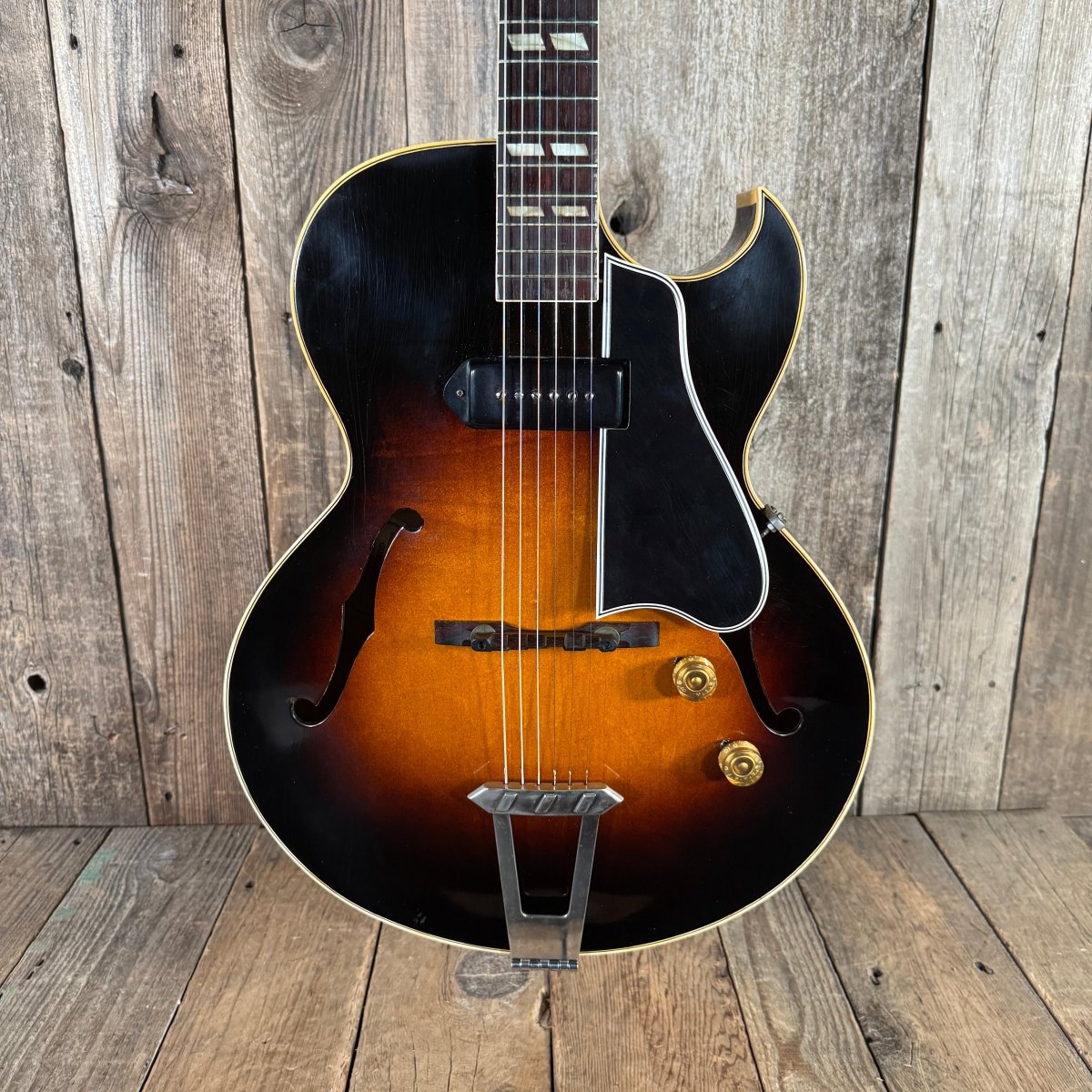 SOLD - Gibson ES - 175 1953 Sunburst - Mahar's Vintage Guitars