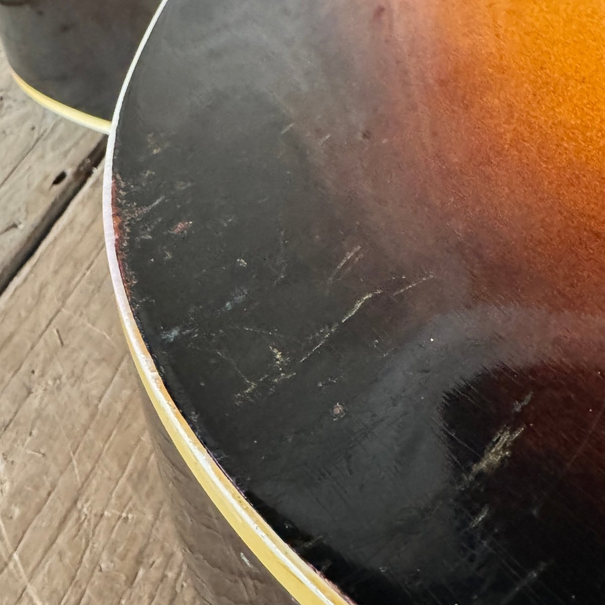 SOLD - Gibson ES - 175 1953 Sunburst - Mahar's Vintage Guitars