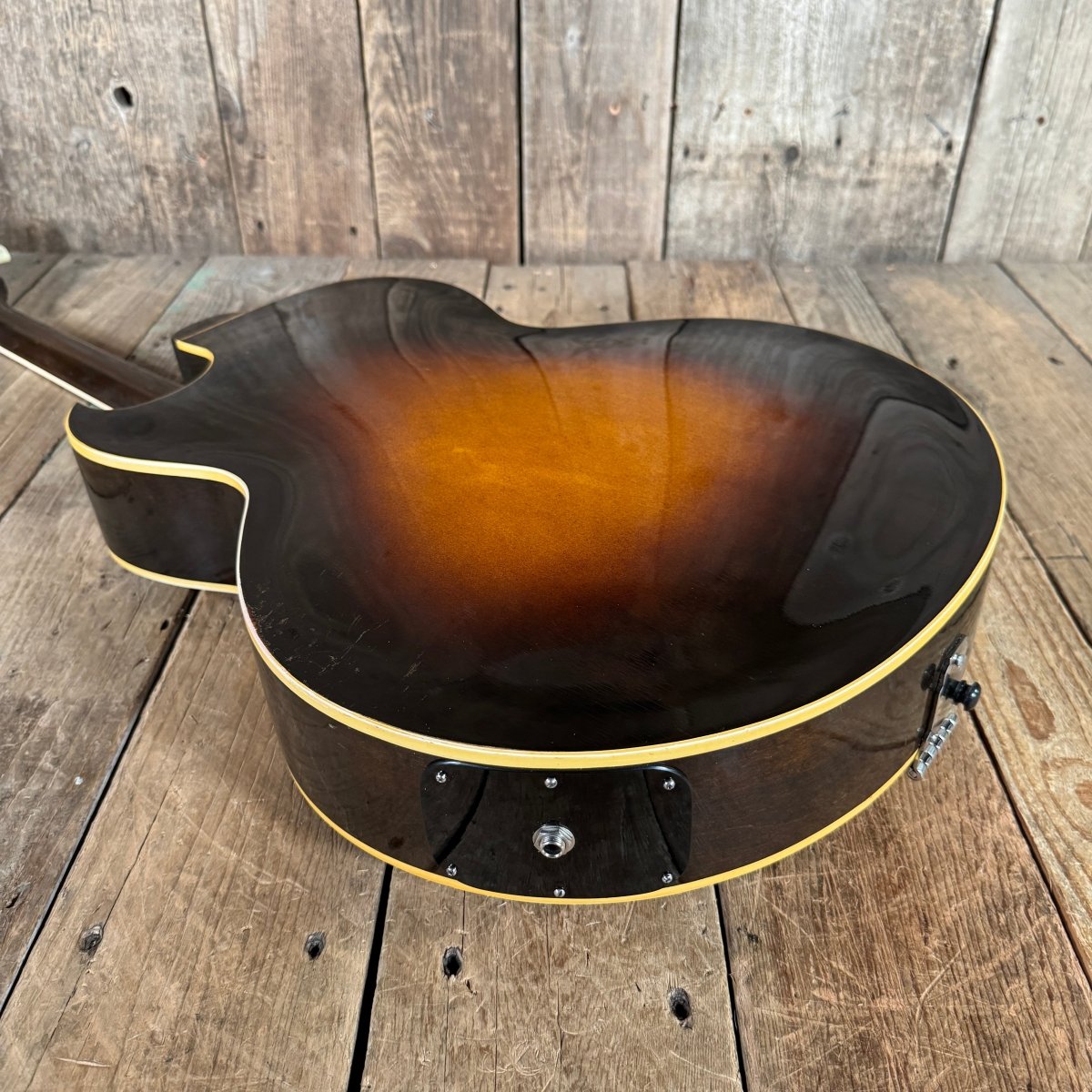 SOLD - Gibson ES - 175 1953 Sunburst - Mahar's Vintage Guitars