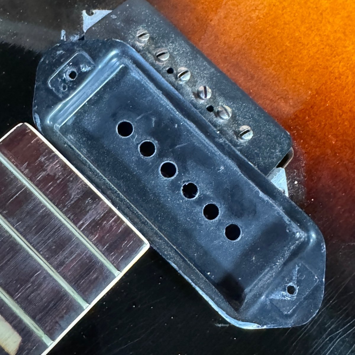 SOLD - Gibson ES - 175 1953 Sunburst - Mahar's Vintage Guitars