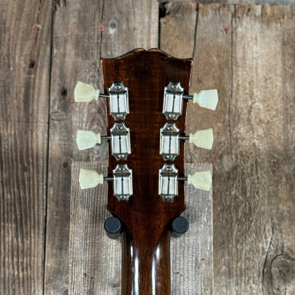 SOLD - Gibson ES - 175 1953 Sunburst - Mahar's Vintage Guitars
