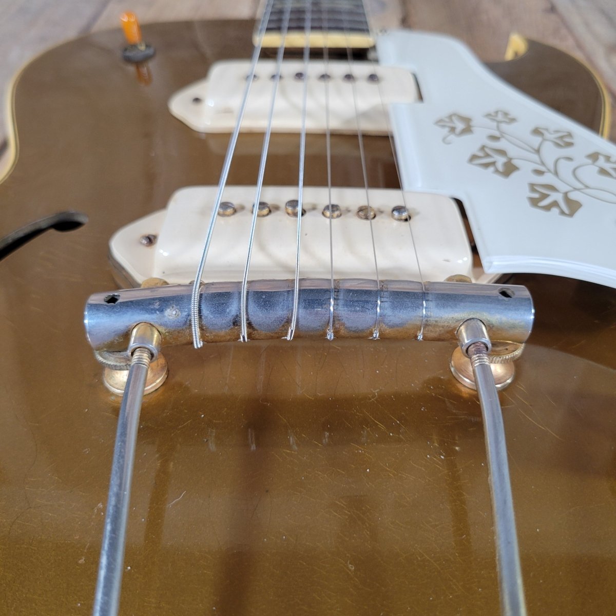 SOLD - Gibson ES - 295 1953 100% Original with Original Case - Mahar's Vintage Guitars
