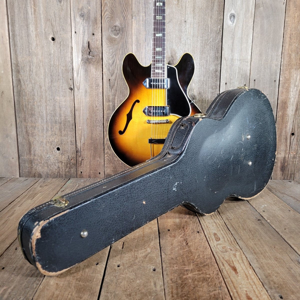 SOLD - Gibson ES - 330TD Sunburst 1966 - Mahar's Vintage Guitars