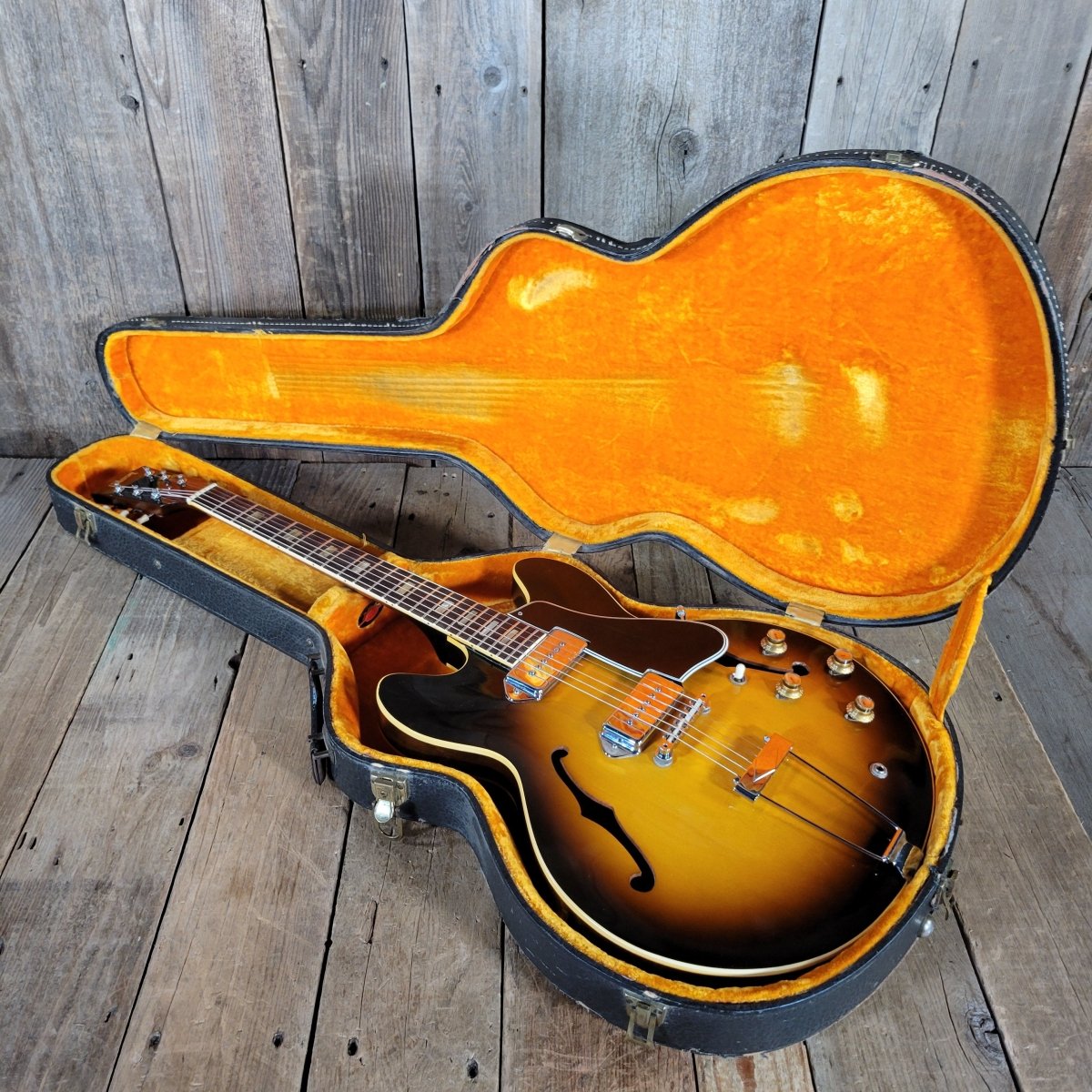 SOLD - Gibson ES - 330TD Sunburst 1966 - Mahar's Vintage Guitars