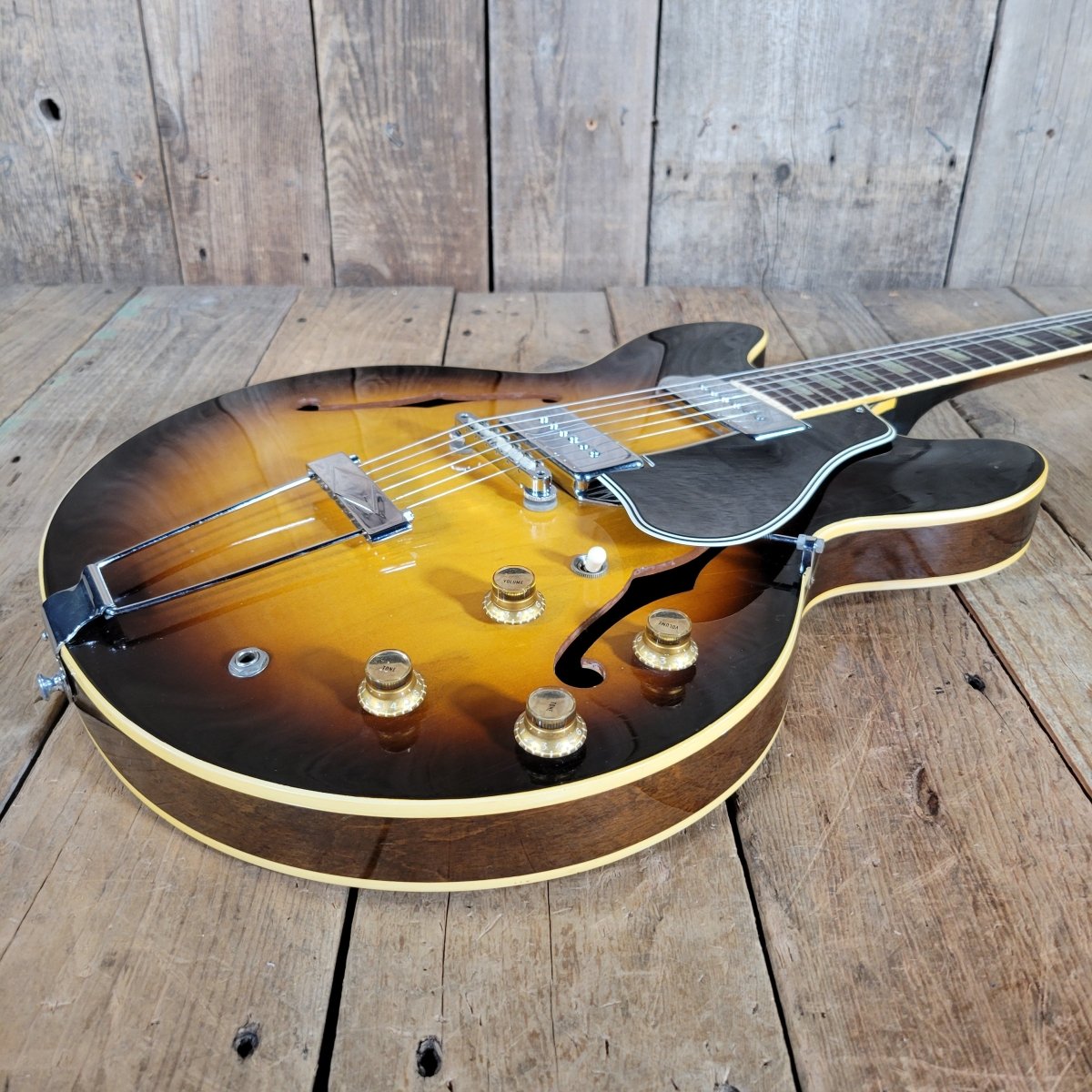 SOLD - Gibson ES - 330TD Sunburst 1966 - Mahar's Vintage Guitars