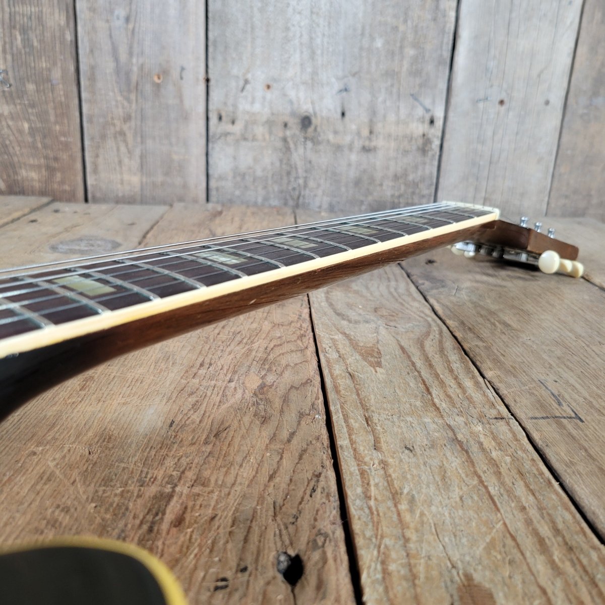 SOLD - Gibson ES - 330TD Sunburst 1966 - Mahar's Vintage Guitars
