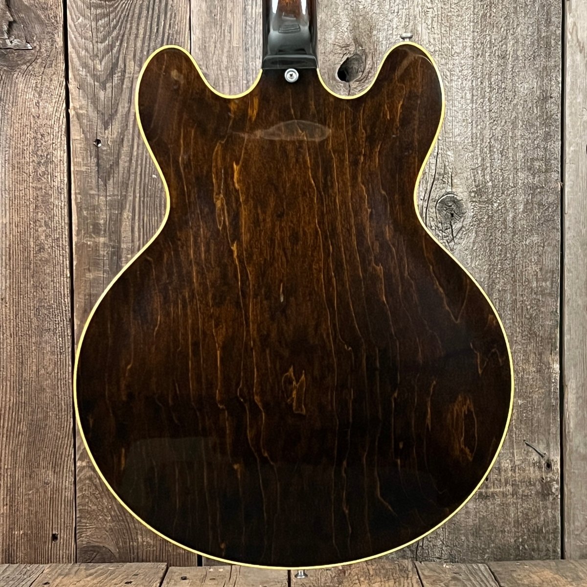 SOLD - Gibson ES - 335 TD Walnut Gibson embossed pickups 1972 - Mahar's Vintage Guitars
