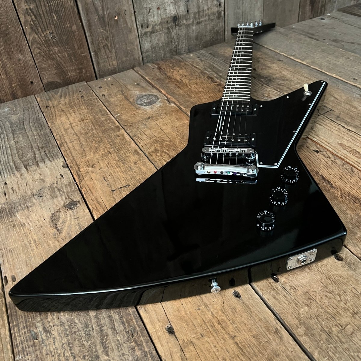 SOLD - Gibson Explorer 2009 Black – Mahar's Vintage Guitars