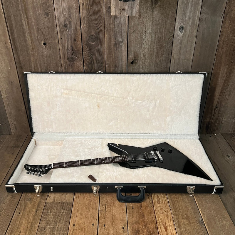 SOLD - Gibson Explorer 2009 Black - Mahar's Vintage Guitars