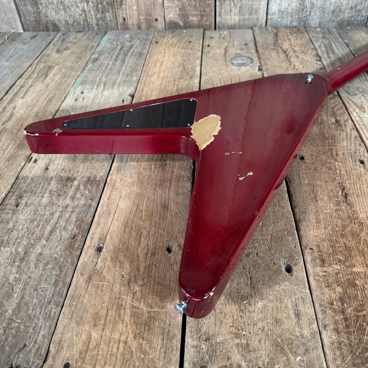 SOLD - Gibson Flying V Pink Burst 1984 Dirty Fingers pickups - Mahar's Vintage Guitars