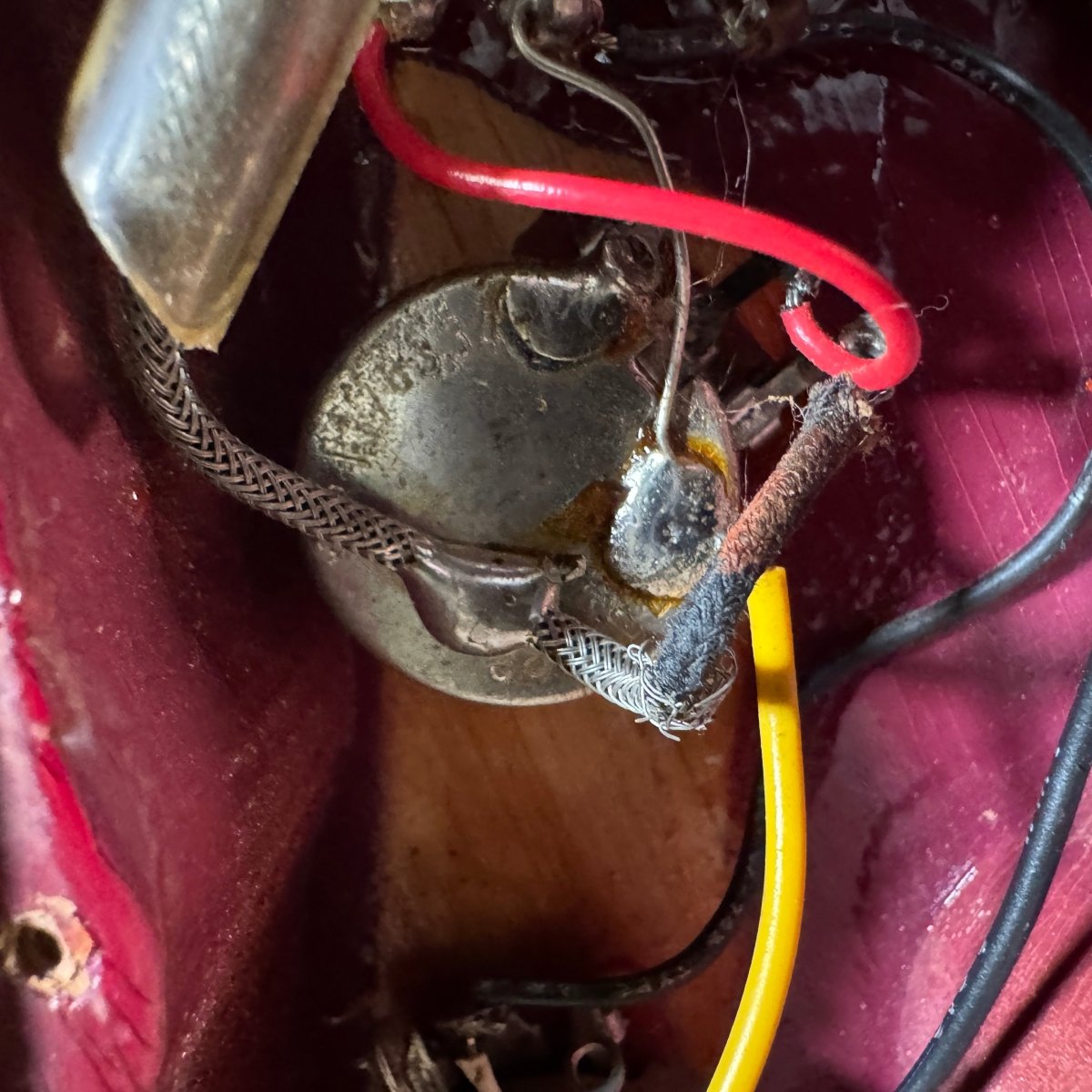 SOLD - Gibson Flying V Pink Burst 1984 Dirty Fingers pickups - Mahar's Vintage Guitars