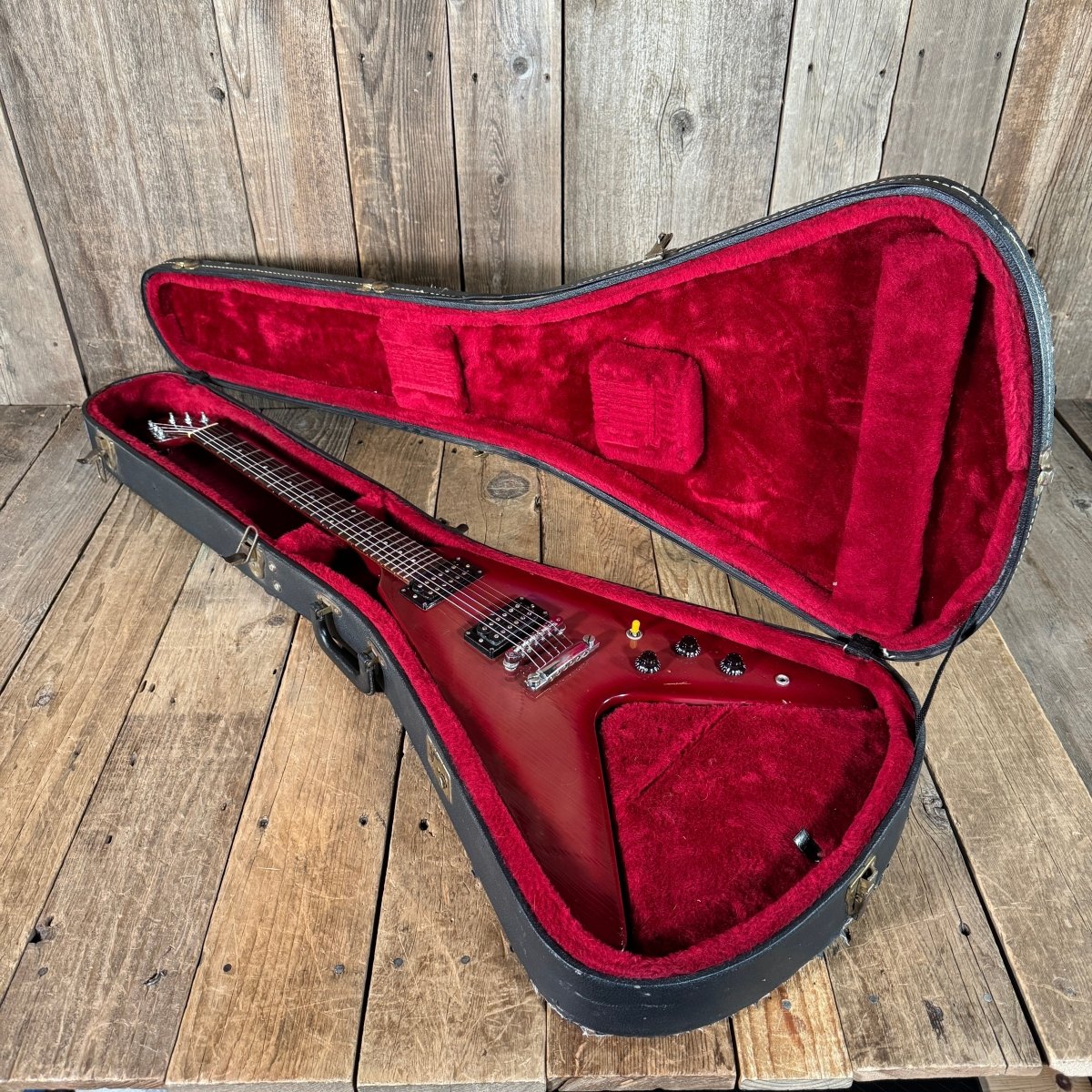 SOLD - Gibson Flying V Pink Burst 1984 Dirty Fingers pickups - Mahar's Vintage Guitars