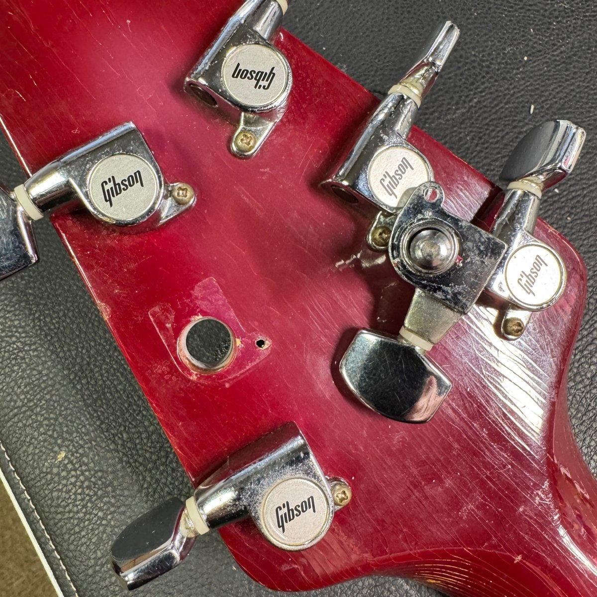 SOLD - Gibson Flying V Pink Burst 1984 Dirty Fingers pickups - Mahar's Vintage Guitars