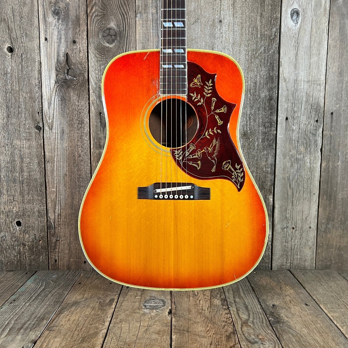 SOLD - Gibson Hummingbird 1964 Cherry Sunburst - Mahar's Vintage Guitars