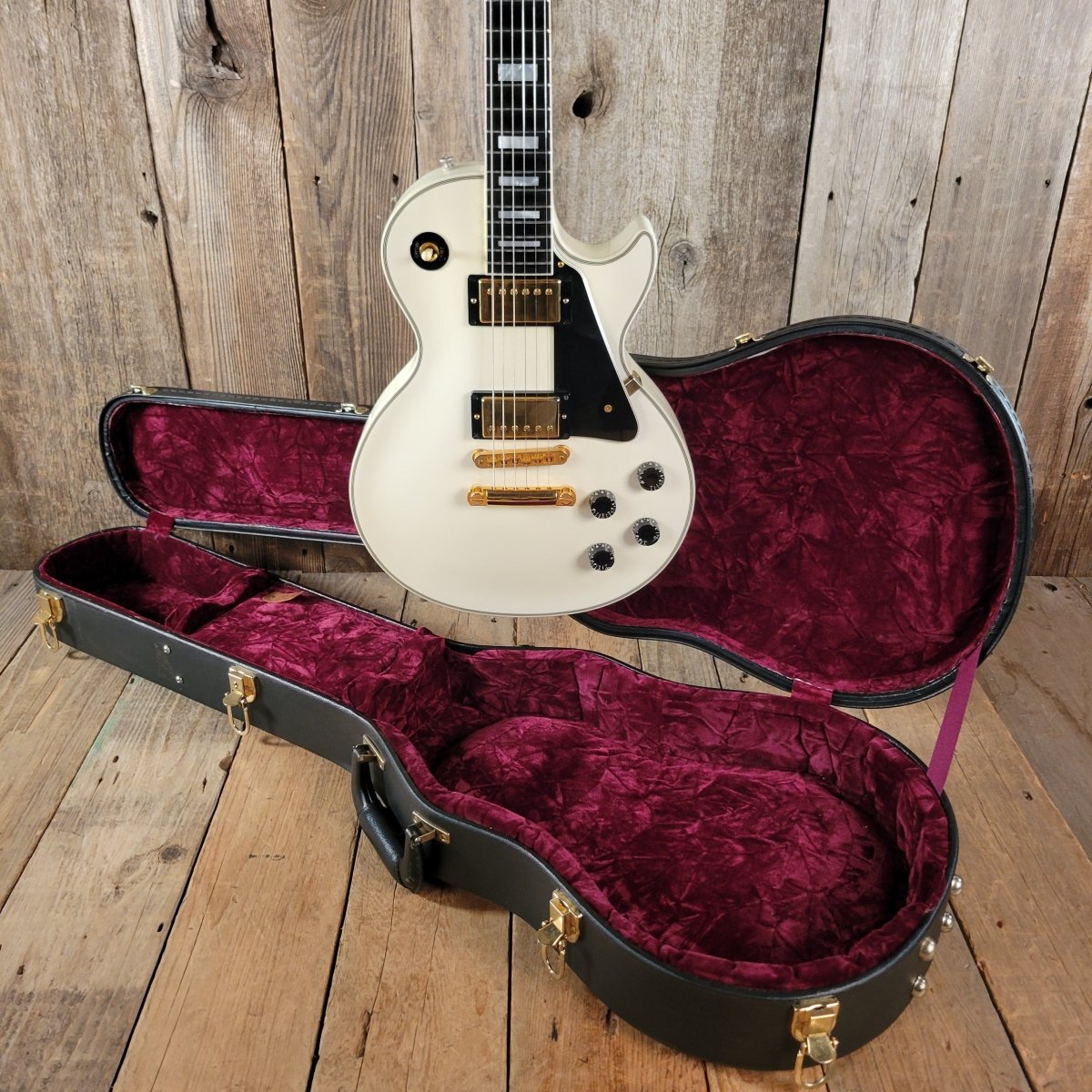 SOLD - Gibson Les Paul Custom Historic Custom Shop Alpine White