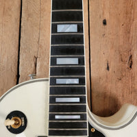 SOLD - Gibson Les Paul Custom Historic Custom Shop Alpine White 2005 - Mahar's Vintage Guitars
