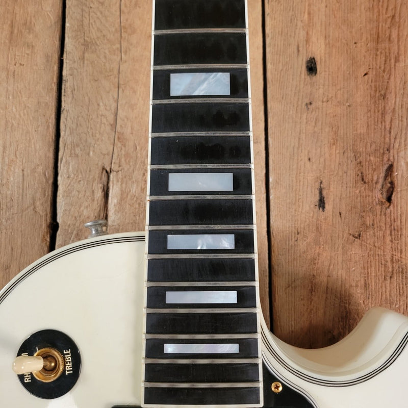 SOLD - Gibson Les Paul Custom Historic Custom Shop Alpine White 2005 - Mahar's Vintage Guitars