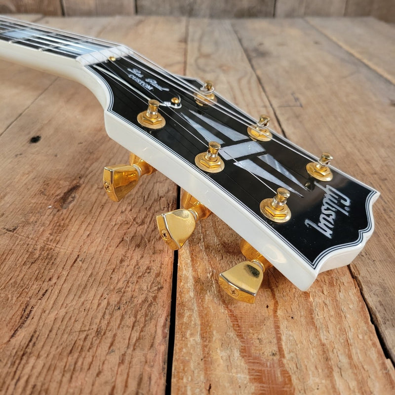 SOLD - Gibson Les Paul Custom Historic Custom Shop Alpine White 2005 - Mahar's Vintage Guitars