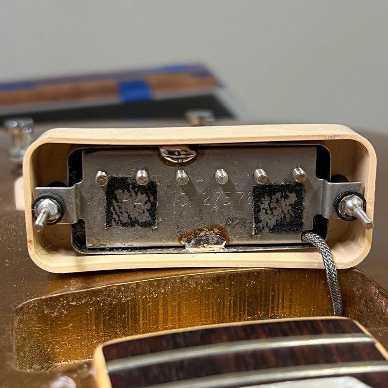 SOLD - Gibson Les Paul Deluxe 1977 Goldtop - Mahar's Vintage Guitars