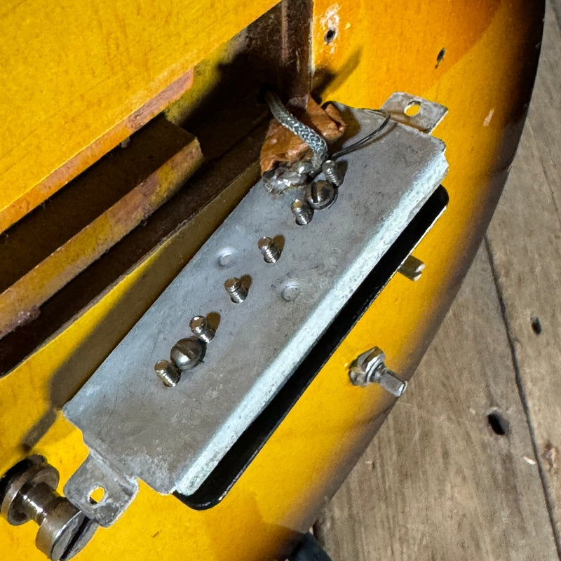 SOLD - Gibson Les Paul Junior 1957 Sunburst - Mahar's Vintage Guitars