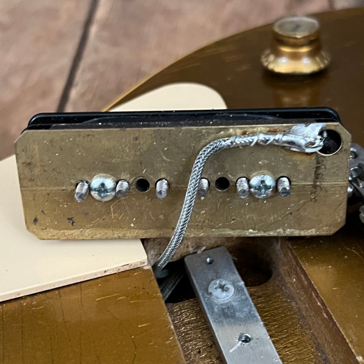 SOLD - Gibson Les Paul Standard P - 90 Gold Top 1969 1970 - Mahar's Vintage Guitars