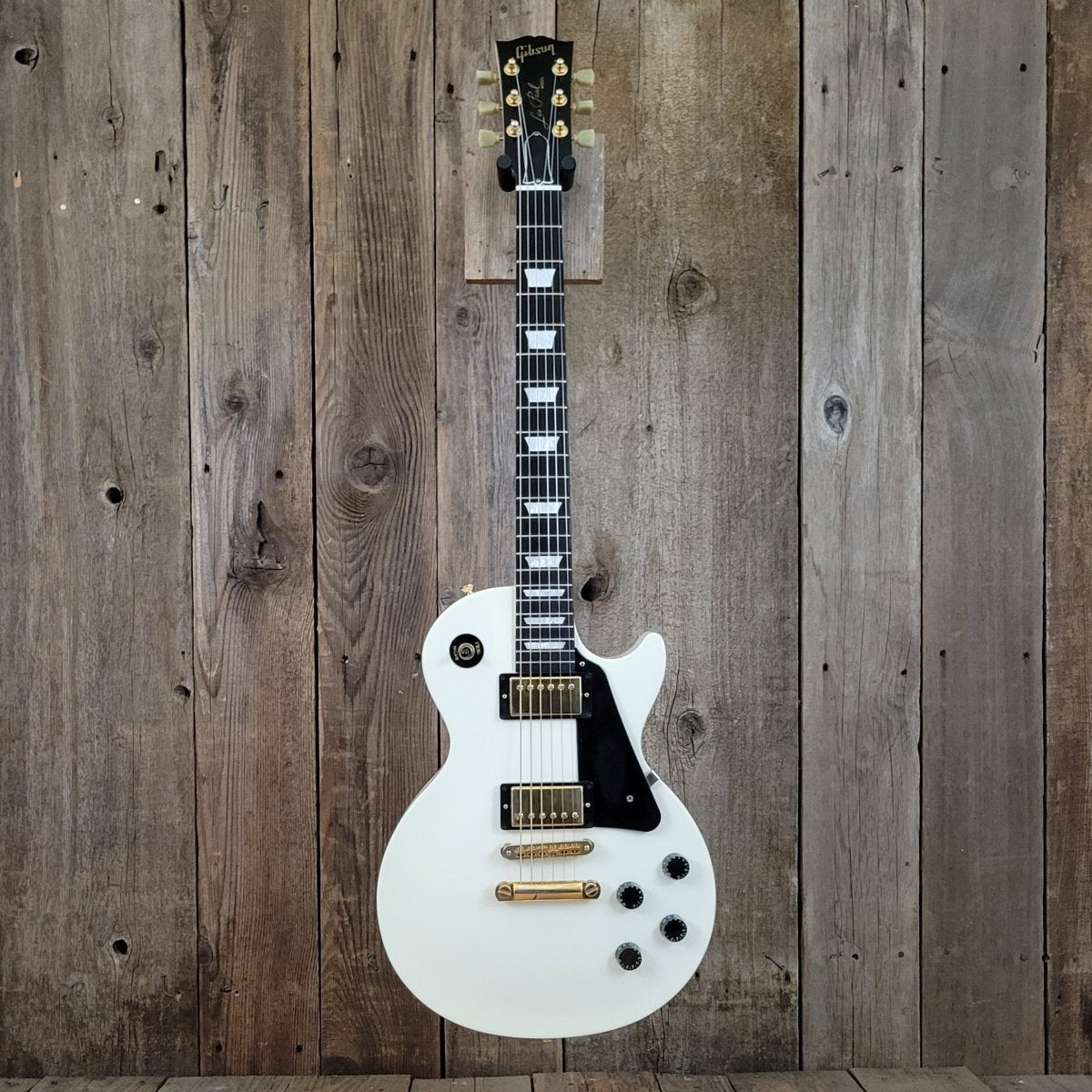 Sold - Gibson Les Paul Studio Alpine White - 2010 - Mahar's Vintage Guitars
