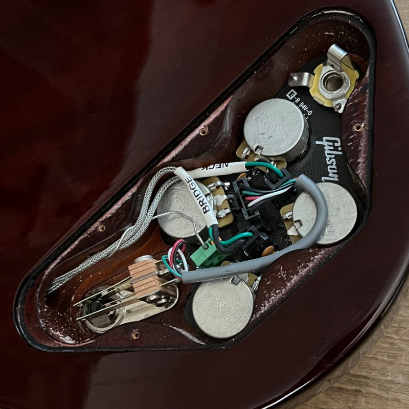 SOLD - Gibson SG Standard 2011 Aged Cherry - Mahar's Vintage Guitars