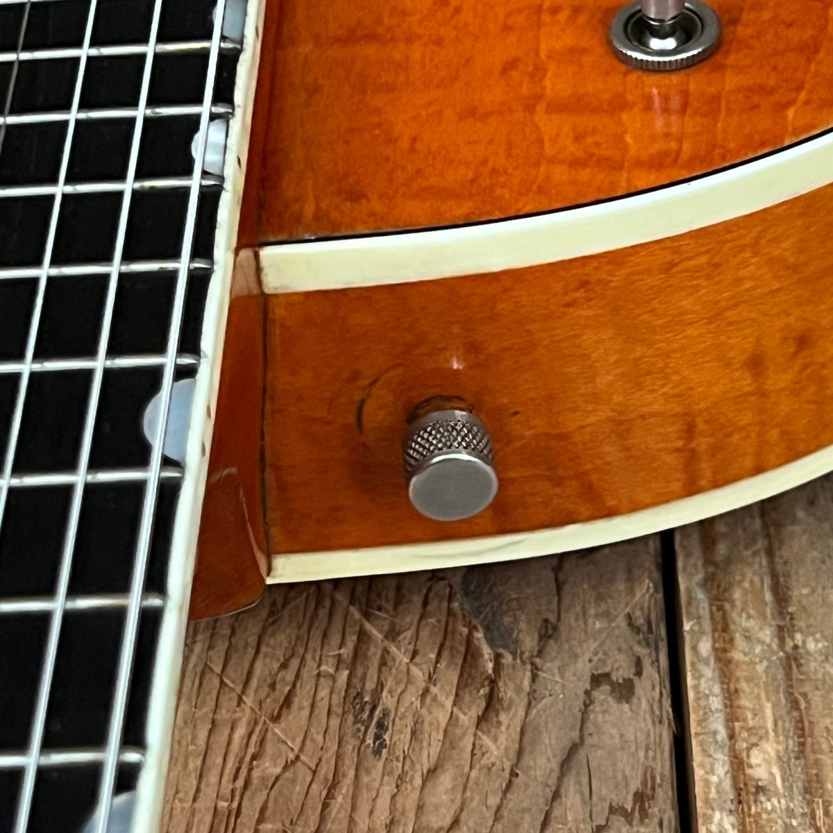 SOLD - Gretsch 6120 Chet Atkins 1960 Orange - Mahar's Vintage Guitars