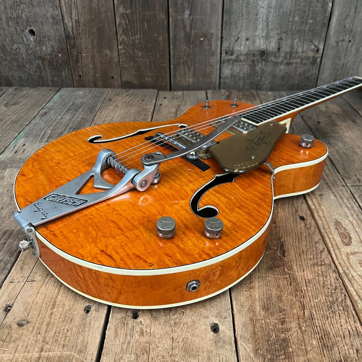 SOLD - Gretsch 6120 Chet Atkins 1960 Orange - Mahar's Vintage Guitars
