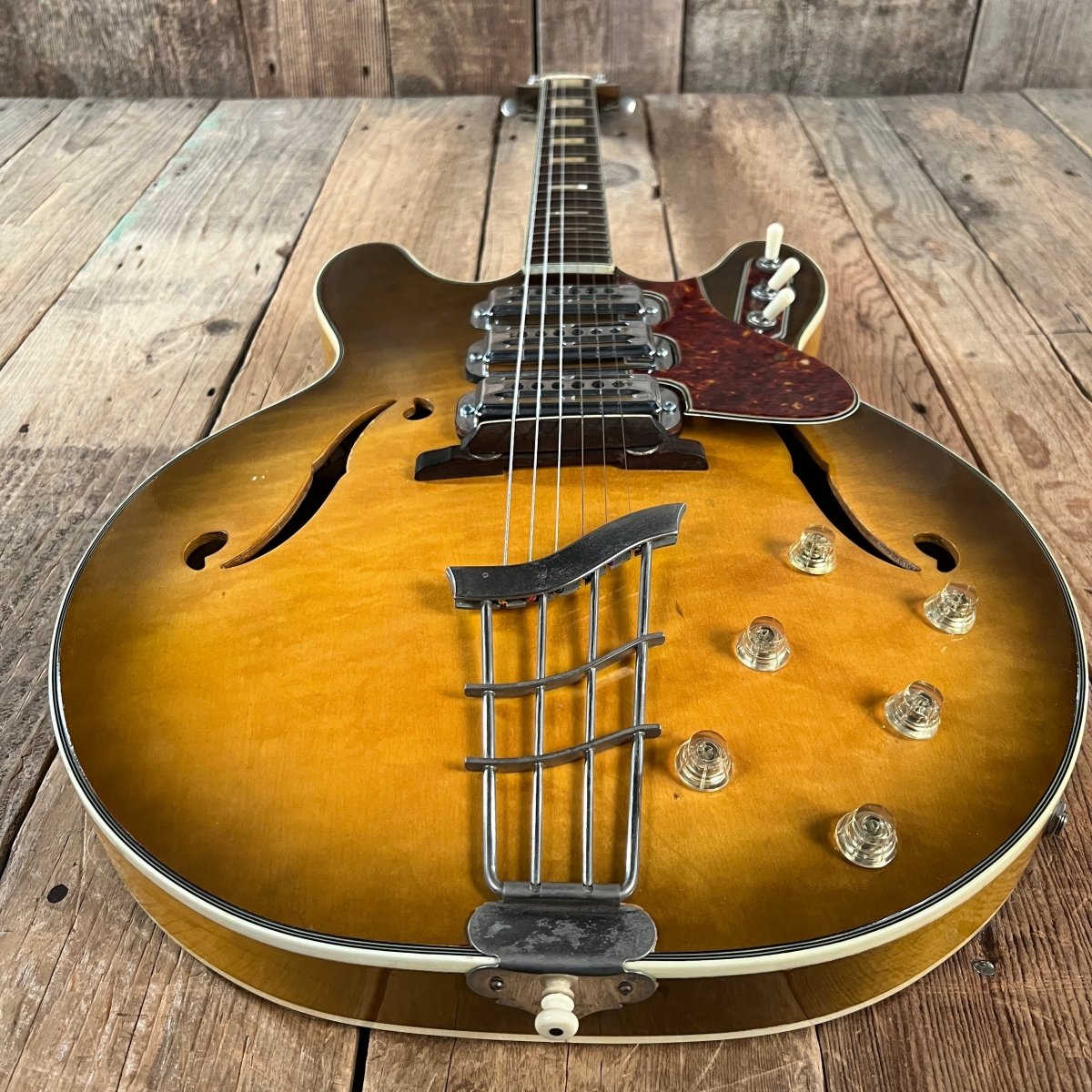 Harmony H-75 1960 through 1963 Honey Burst – Mahar's Vintage Guitars