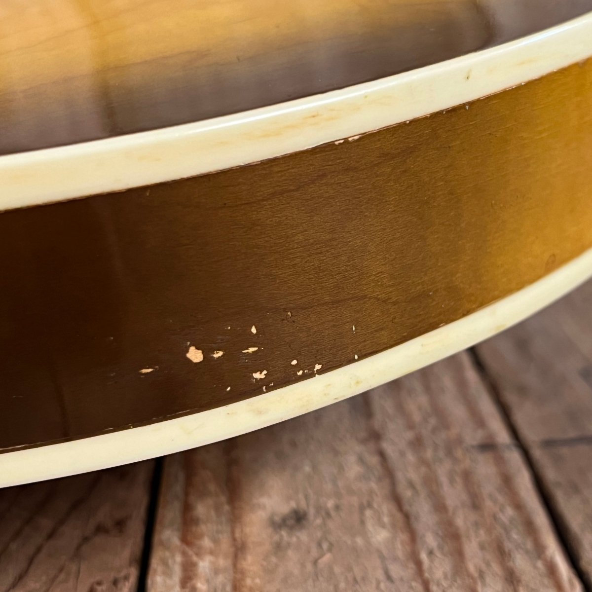 Harmony H-75 1960 through 1963 Honey Burst – Mahar's Vintage Guitars