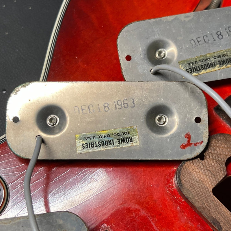 SOLD - Harmony H - 77 Redburst 1963 with Bigsby - Mahar's Vintage Guitars