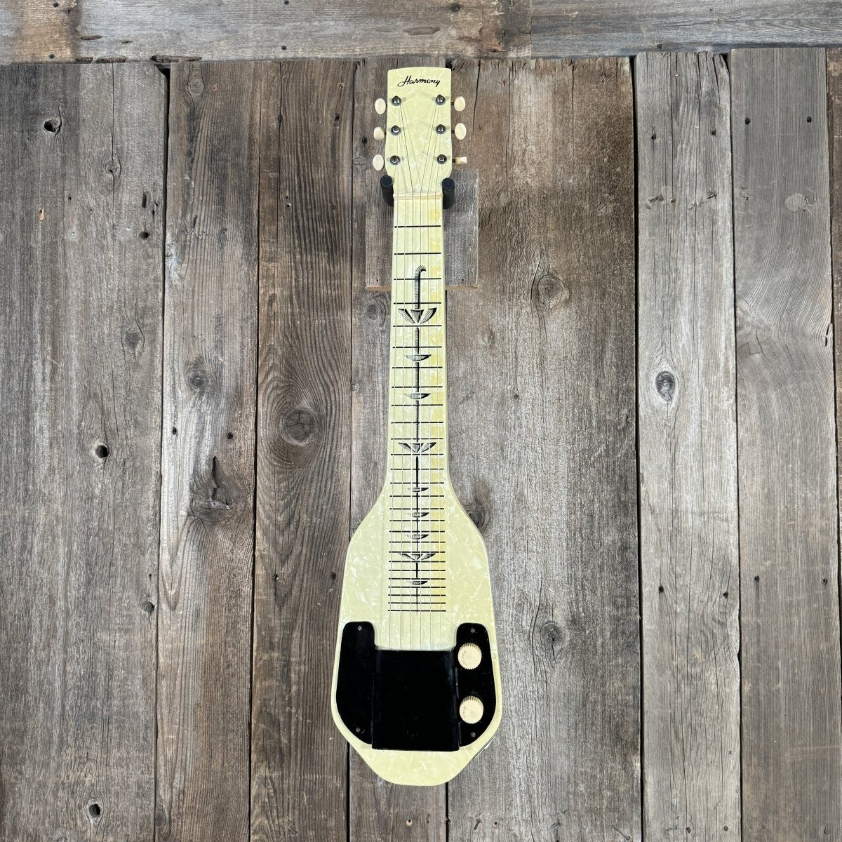 SOLD - Harmony H2 Lap Steel 1962 White MOTS Pearloid - Mahar's Vintage Guitars