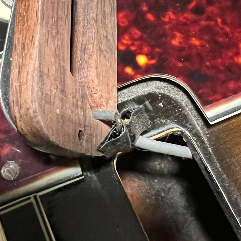 SOLD - Harmony Meteor H - 70 1959 Sunburst - Mahar's Vintage Guitars