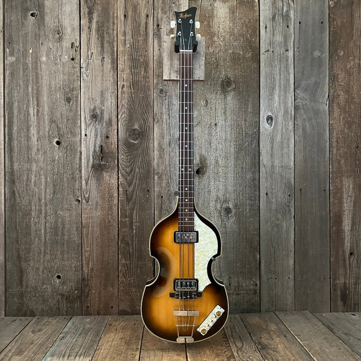SOLD - Hofner 500/1 Vintage 62 bass 2003 Sunburst - Mahar's Vintage Guitars