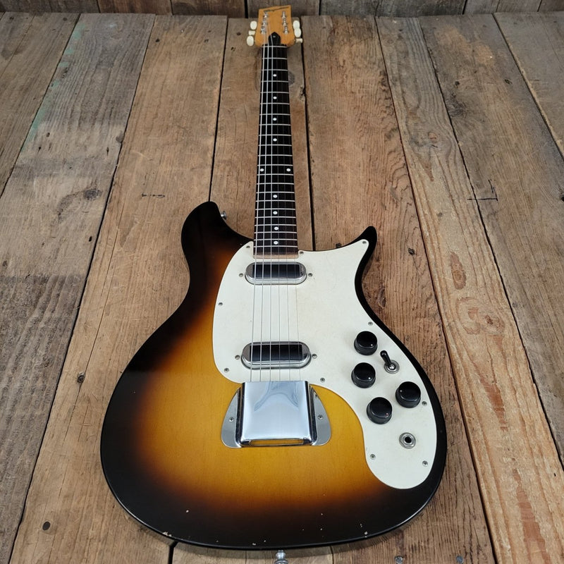 SOLD - Magnatone Mark VIII 1960 Sunburst Paul Barth - Mahar's Vintage Guitars