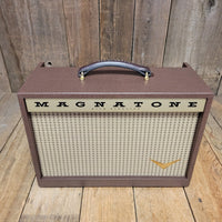 SOLD - Magnatone Starlite 5 Watt Guitar Amplifier 2022 with rare road case - Mahar's Vintage Guitars