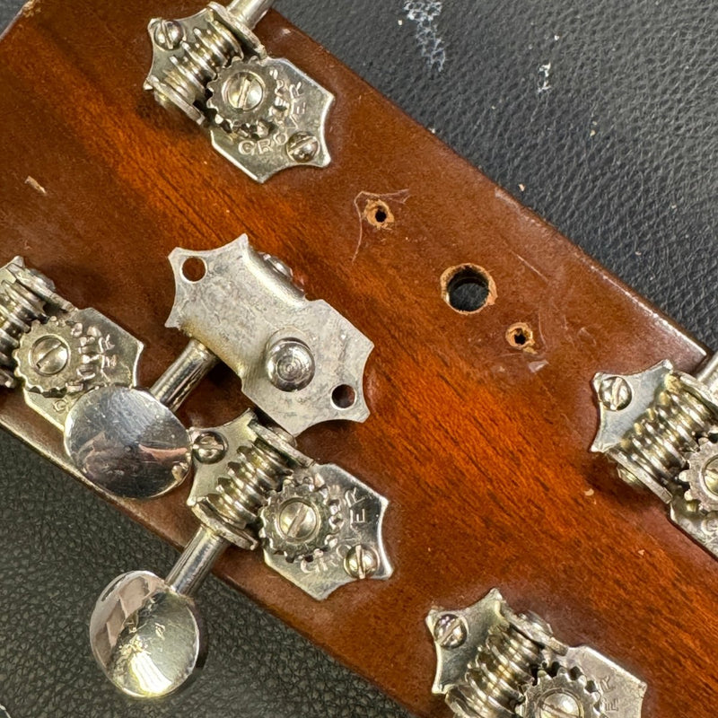 SOLD - Martin 00 - 17 1938 Natural - Mahar's Vintage Guitars