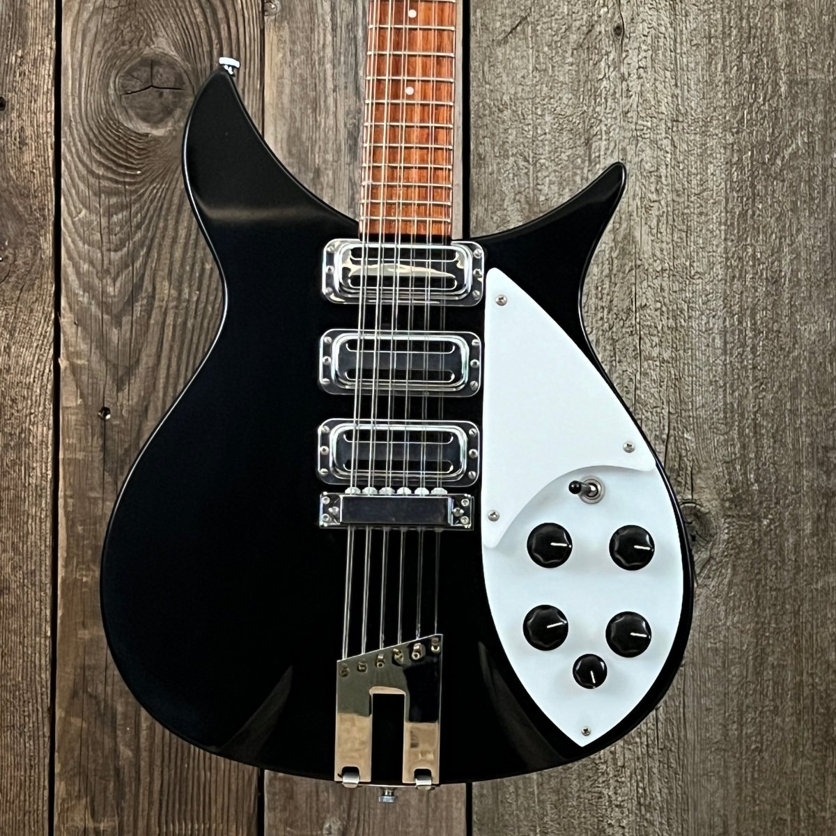 SOLD - Rickenbacker 325/12V63 3/4 Scale 1999 Jetglo - Mahar's Vintage Guitars