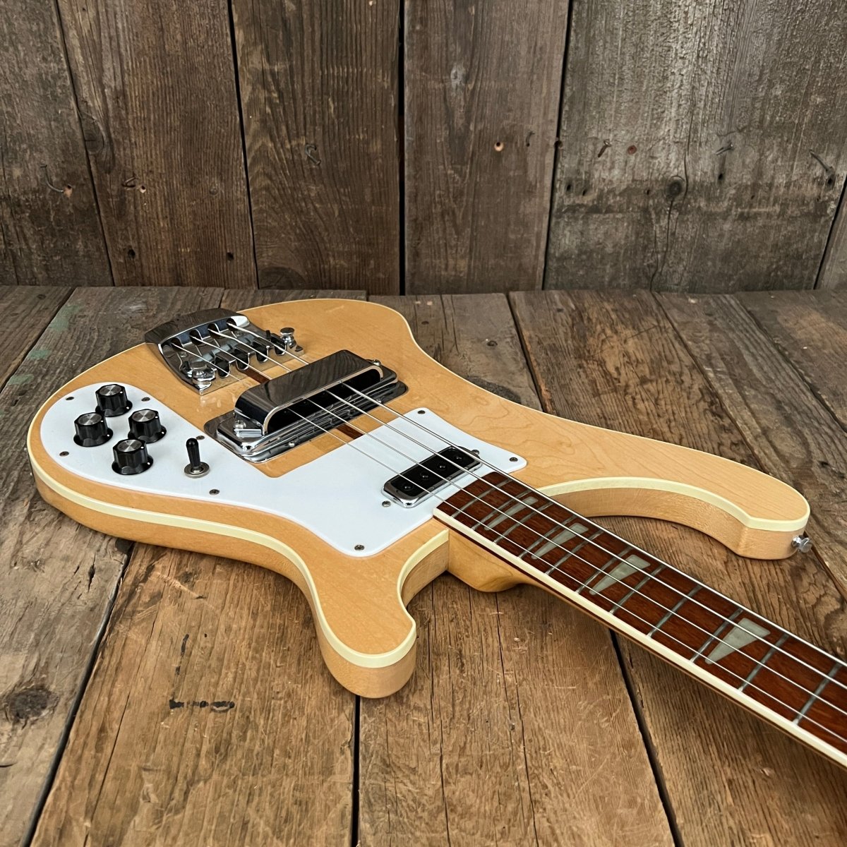 Rickenbacker 4001 Bass Mapleglo 1974 Vintage Bass Guitar – Mahar's