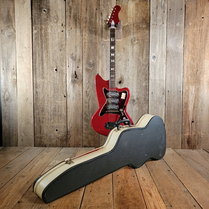 SOLD - Silvertone 1965 Silhouette Model 1488 - Mahar's Vintage Guitars