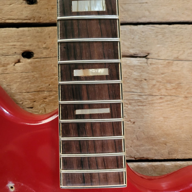 SOLD - Silvertone 1965 Silhouette Model 1488 - Mahar's Vintage Guitars
