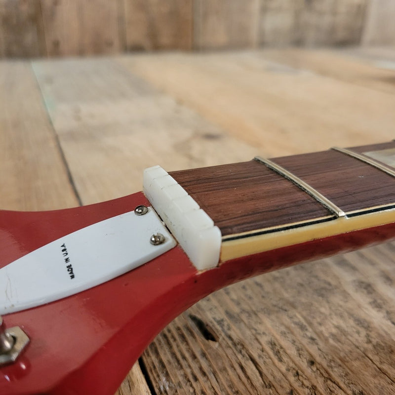 SOLD - Silvertone 1965 Silhouette Model 1488 - Mahar's Vintage Guitars