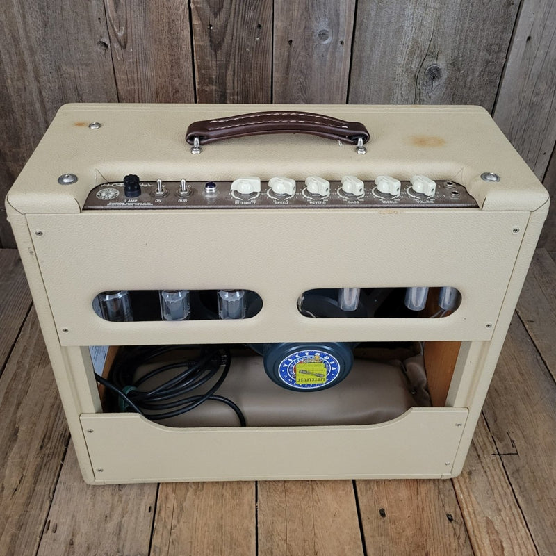 SOLD - Victoria Regal II 2008 Handwired Tube Amp 2008 - Mahar's Vintage Guitars