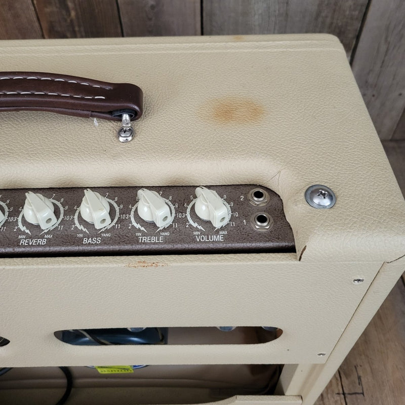 SOLD - Victoria Regal II 2008 Handwired Tube Amp 2008 - Mahar's Vintage Guitars